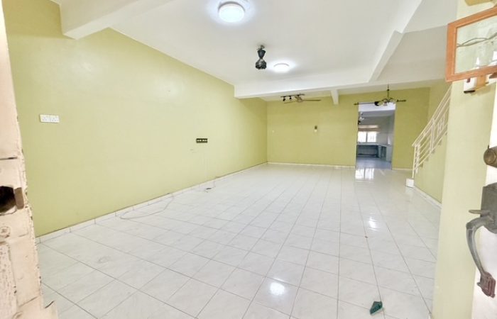 Rumah Untuk Dijual Teres 2 Tingkat Taman Bukit Beruang Indah, Bukit Beruang, Melaka